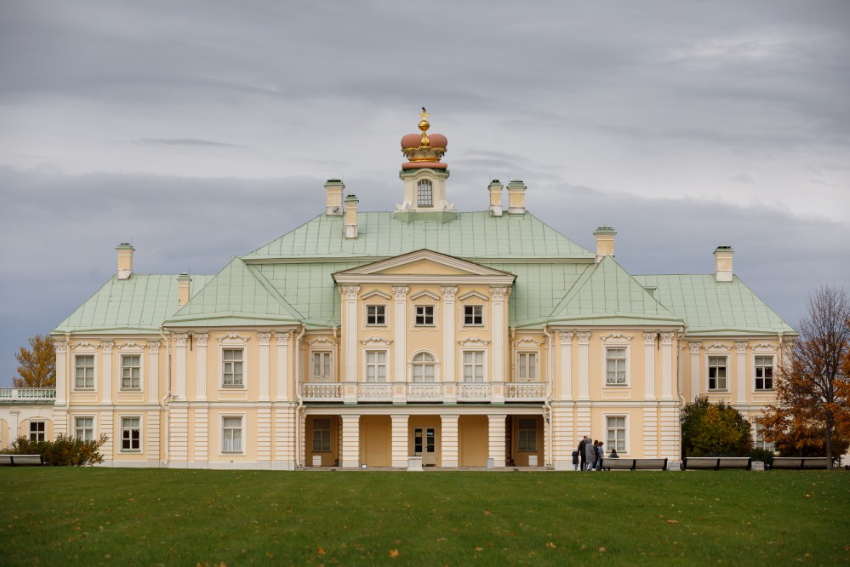 Большой Меншиковский дворец